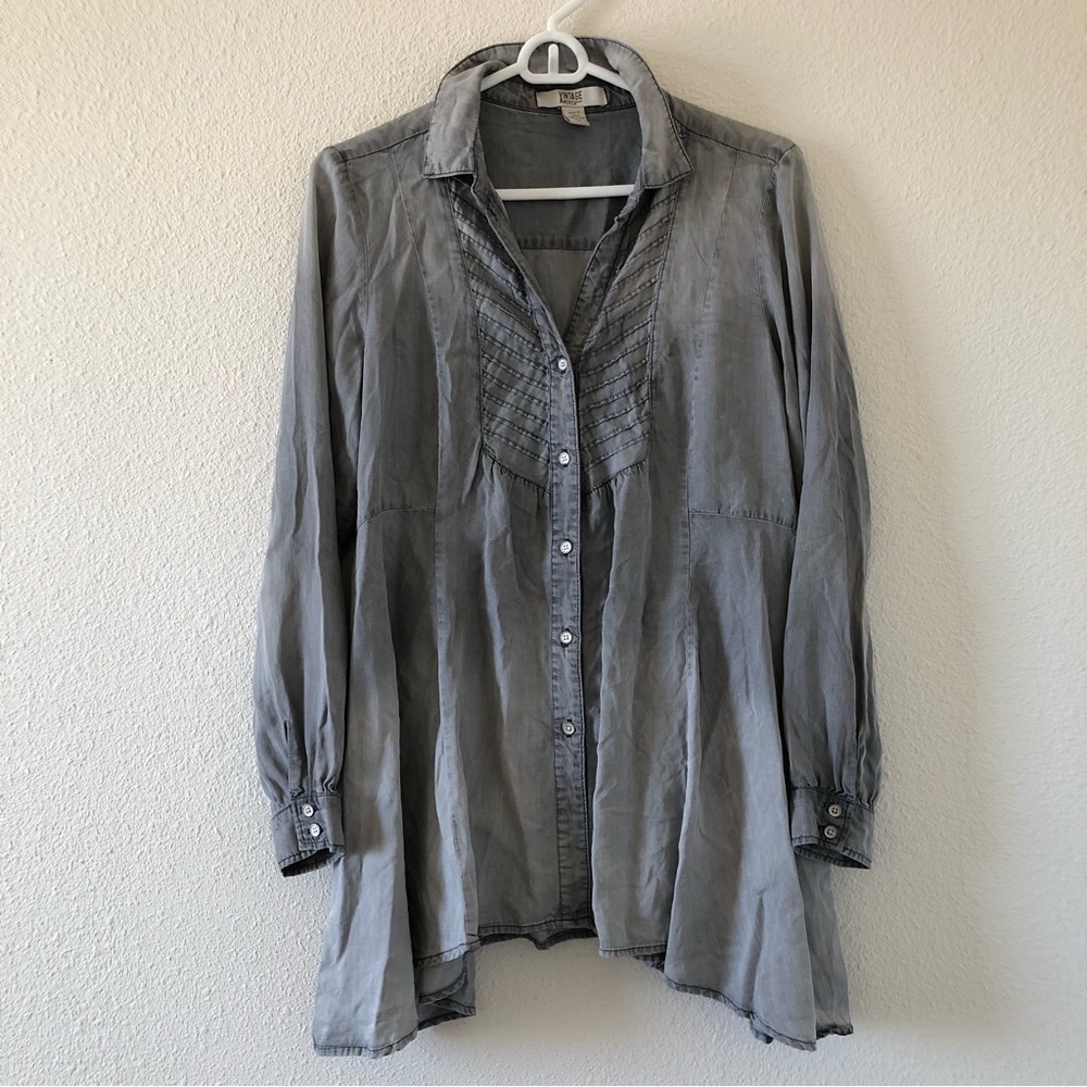 Vintage America Gray Chambray Button Down Shark Bite Hem Women Medium
